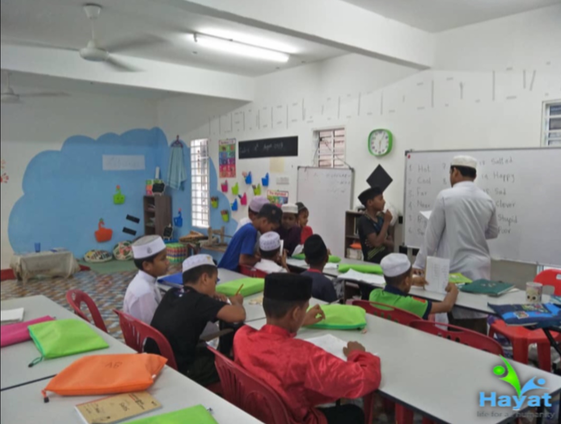 Stowe School sends pupils to see Rohingya refugee camps in Bangladesh to ‘open their eyes’